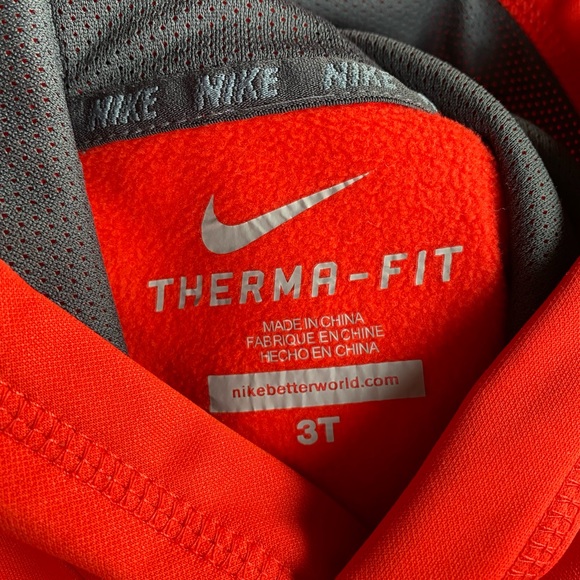 Nike toddler 3T Therma-Fit hoodie - Picture 3 of 3